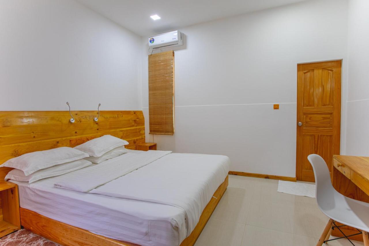 Alaika Maafushi Hotel Buitenkant foto